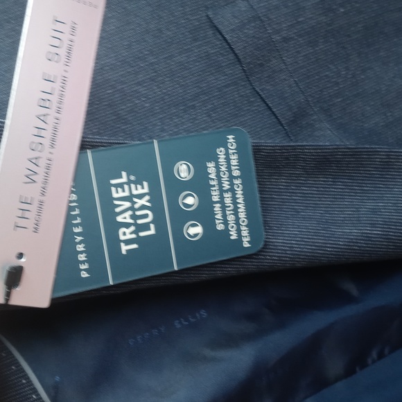 Perry Ellis Men's Slim Fit Machine Washable Wrinkle Resistant Suit Jacket - Picture 12 of 14